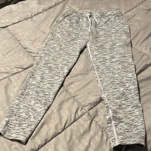 Ivivva joggers